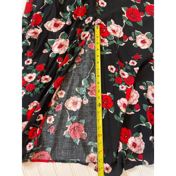 Modcloth Inspired Spirit Floral Maxi Dress Black & Red Cut Out Back Size L - Picture 5 of 6